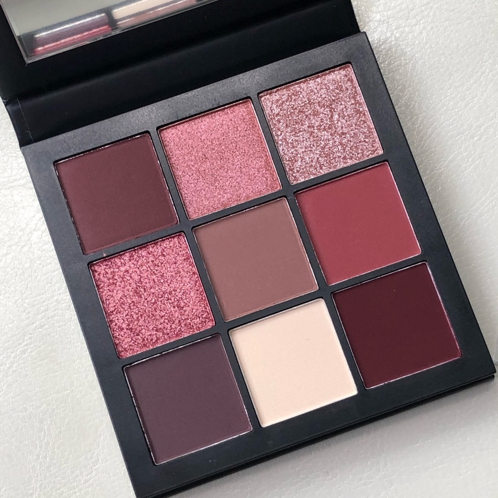 NEW! Huda Beauty Mauve Obsessions Palette